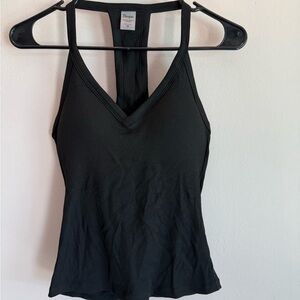 Fitted tank with racer back ribbed with built in bra cute ! Med